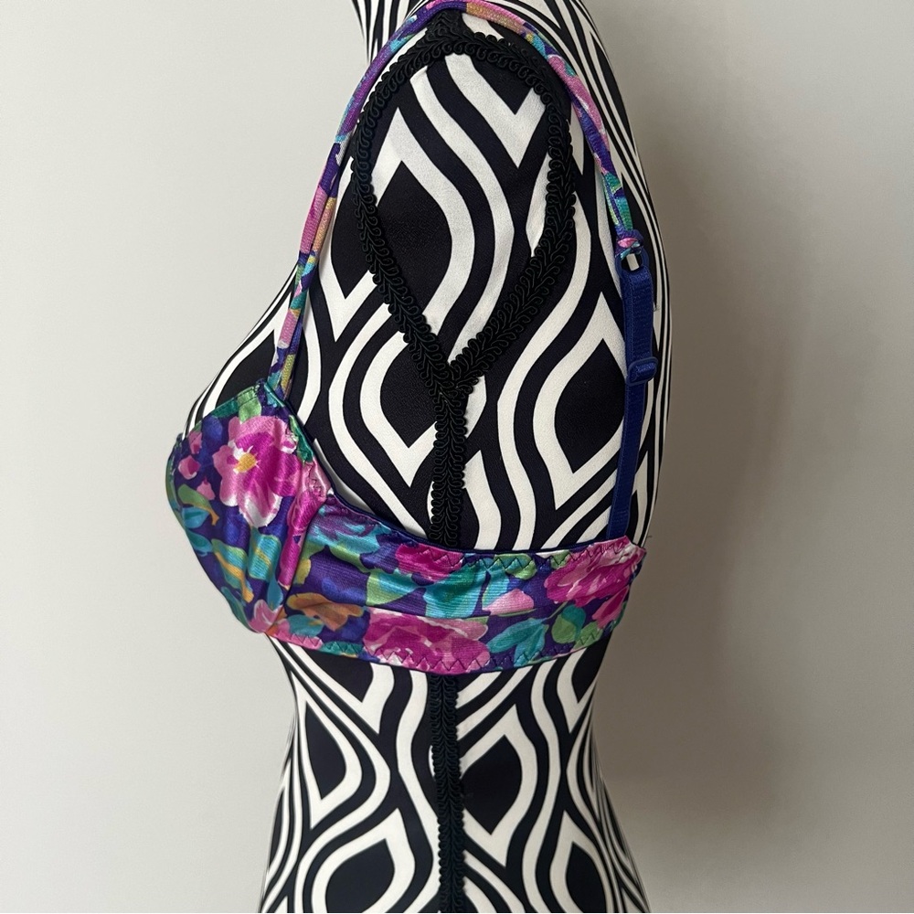 Vintage 80s Colorful Floral Bra by Shape-Mate - Picture 10 of 12